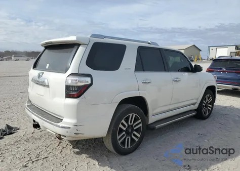 2014 Toyota 4Runner Sr5 z USA, uszkodzony, nr VIN JTEBU5JR2E5199646